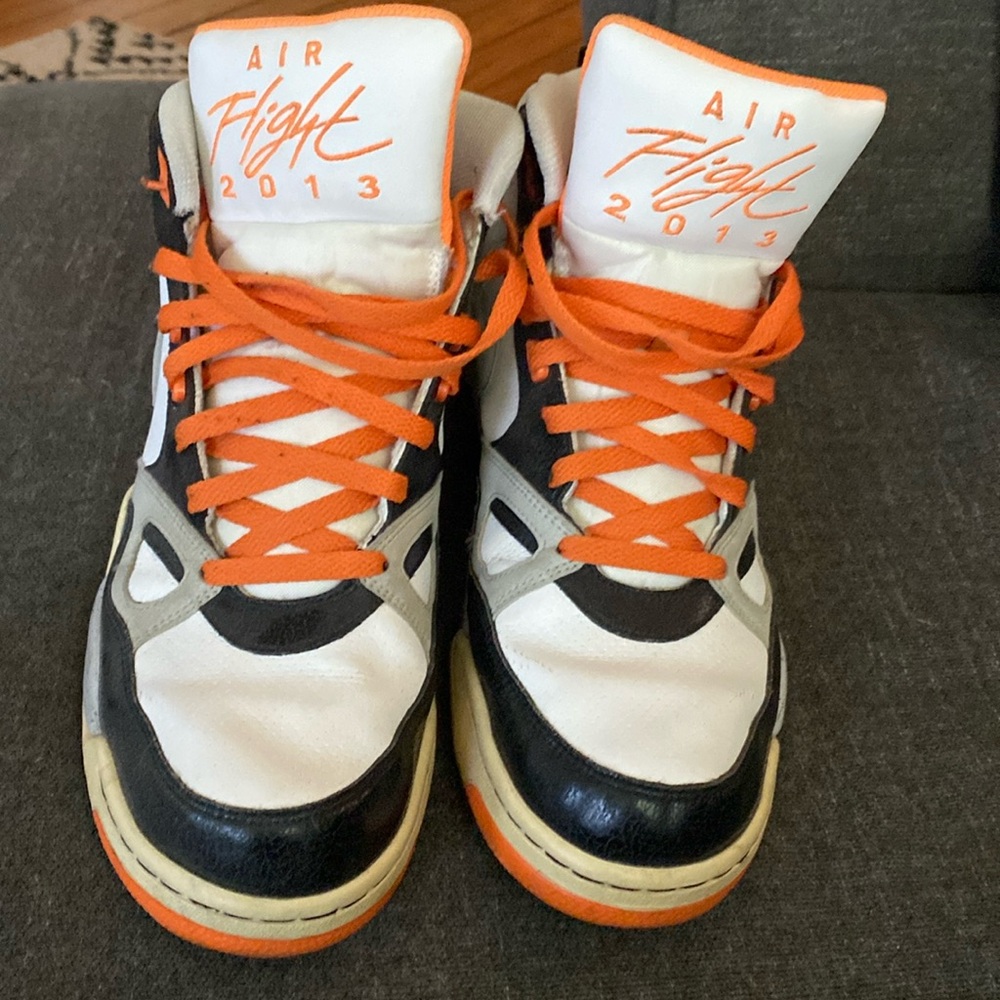 Men’s vintage Nike shoes